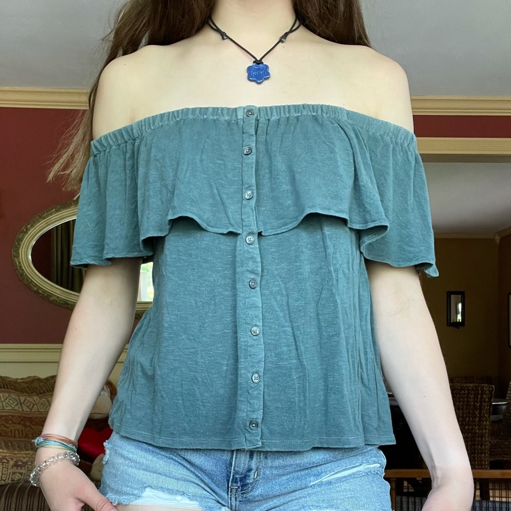 American eagle off the shoulder top